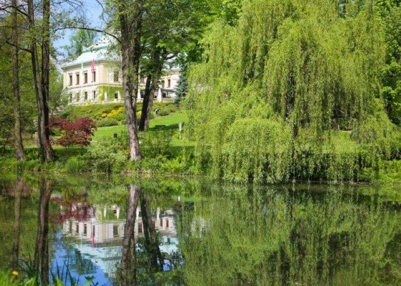 manor house spa
