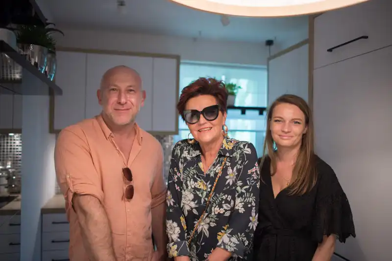 Porozumienie Bez Barier 5 Od lewej Krzysztof Miruć, Jolanta Kwaśniewska, Anna Górka.