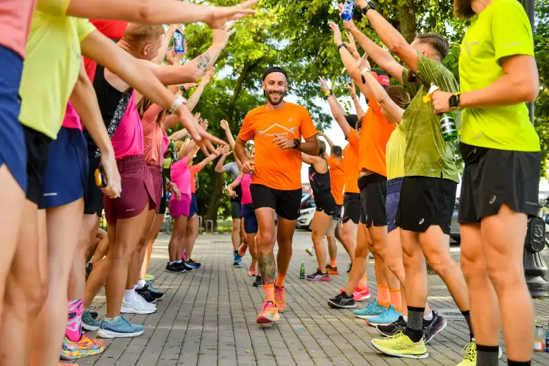 ASICS jest sponsorem technicznym Cracovia Maratonu – jednego z największych biegów w Polsce. Fot. J. Prondzynski.