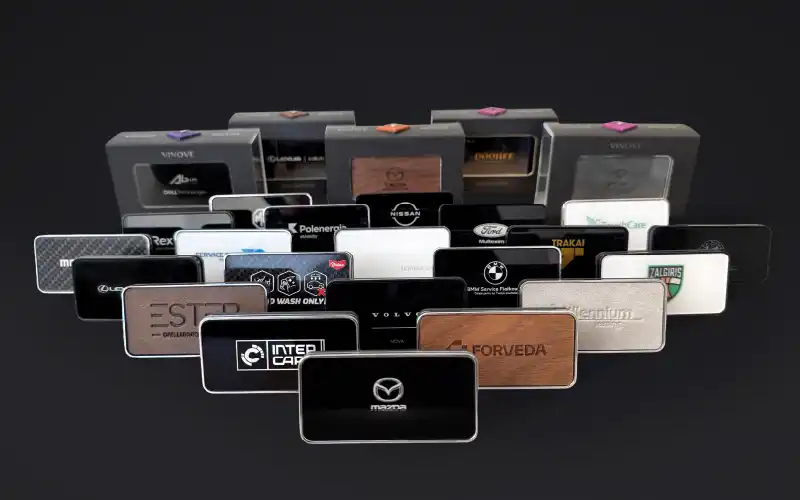 Personalizowane perfumy samochodowe VINOVE