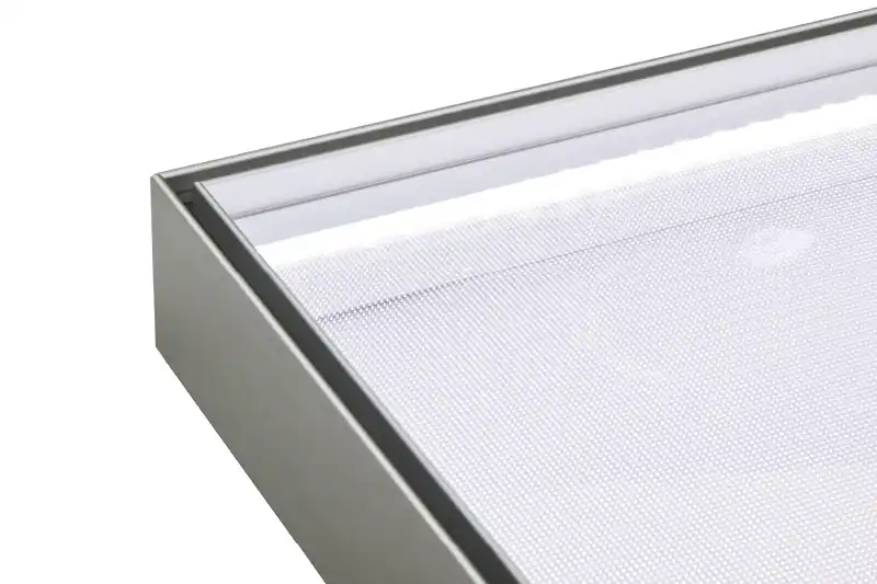 Crystal Panel Wnętrze ramki – widok na matrycę