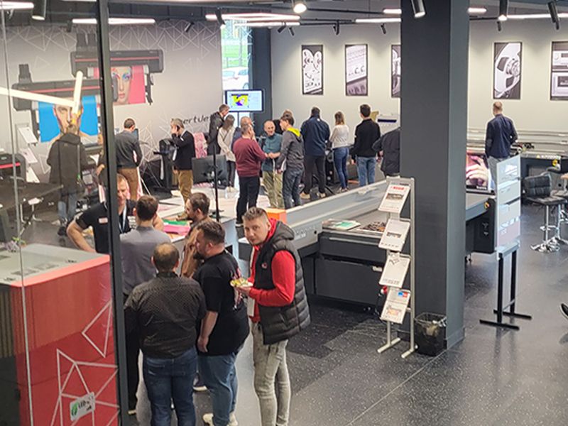 Nowe rozwiązania druku i cięcia – Mutoh i Summa podczas Dni Otwartych Atrium