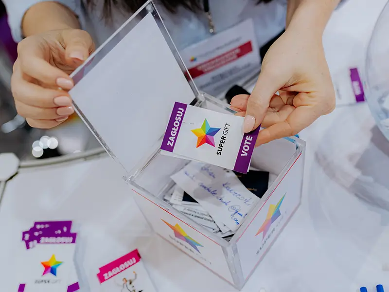 Laureaci konkursu SUPER GIFT targów Festiwal Marketingu 2025