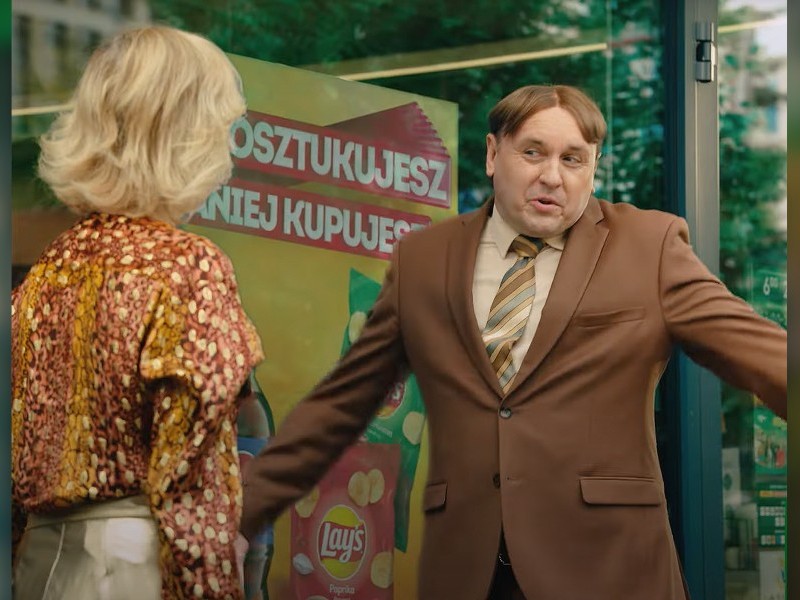 Bohaterowie filmu „Teściowie 3″ w nowej kampanii sieci Żabka